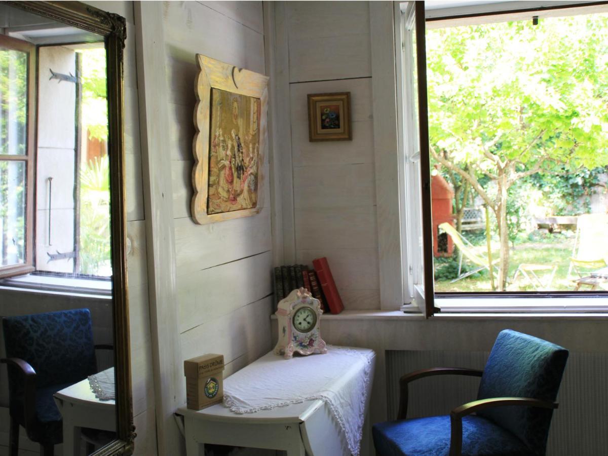 Les Pascals Bed and breakfast *
